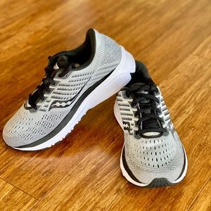 Saucony Ride 13 Running Shoes